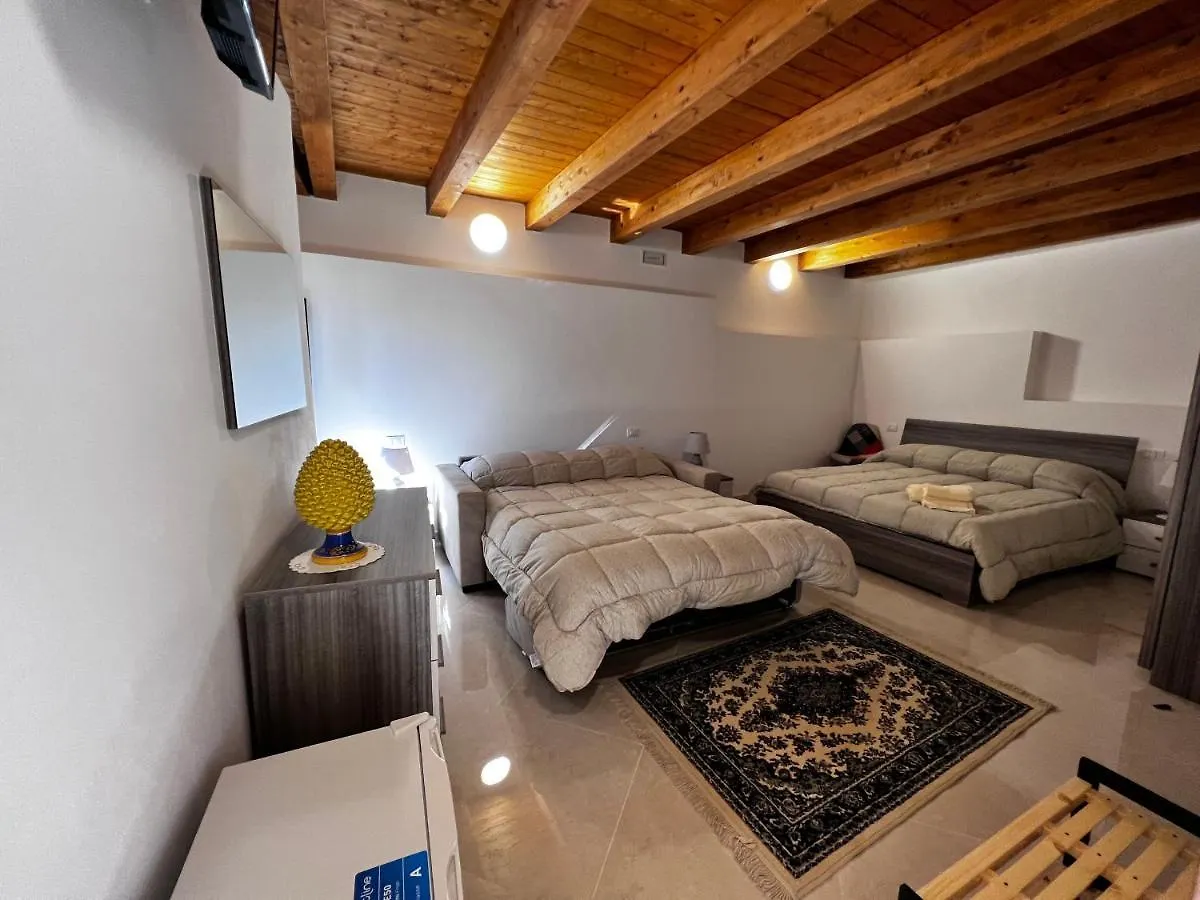 Le Vie Di Girgenti Bed and Breakfast Αγκριτζέντο